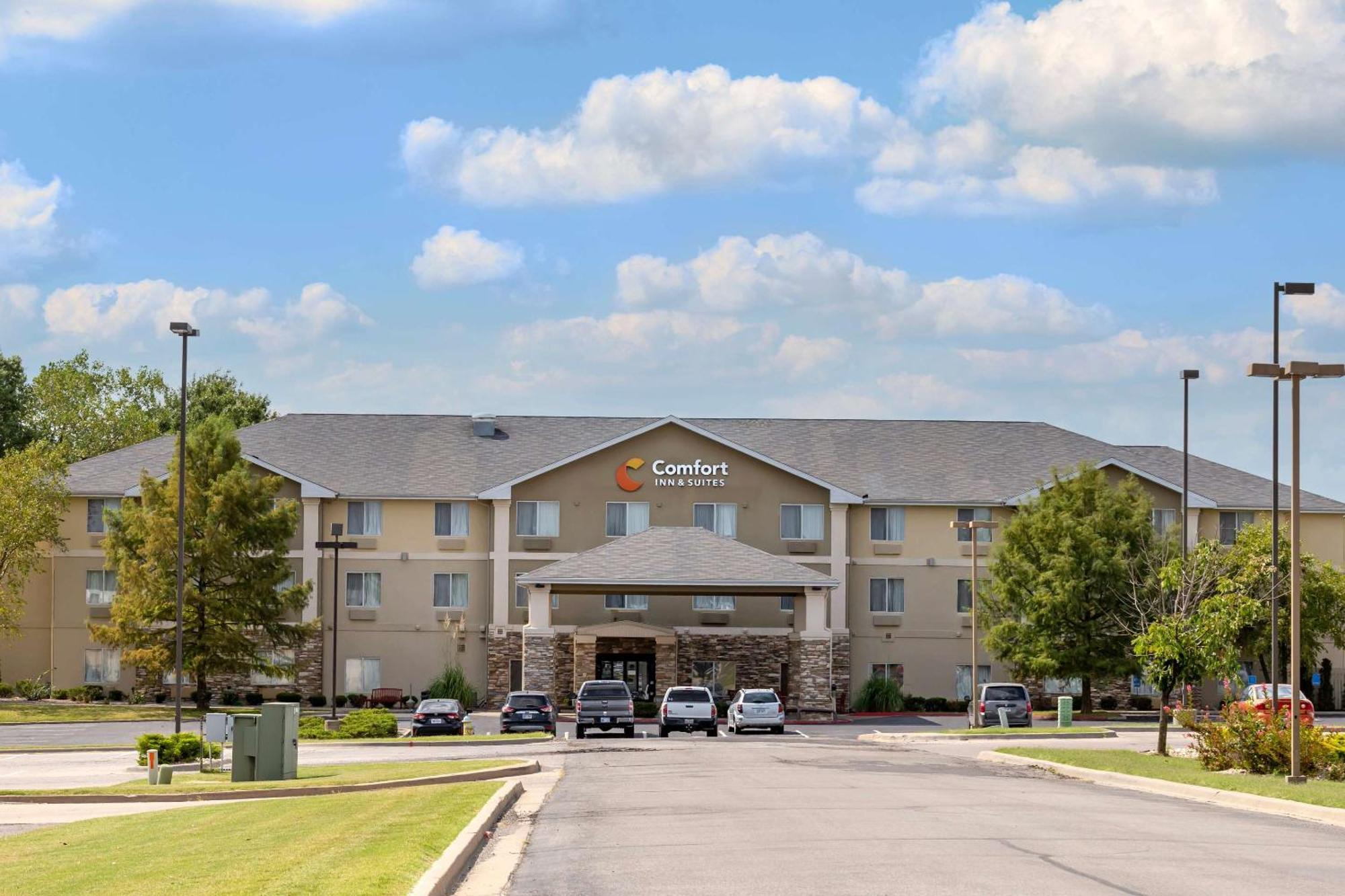 Comfort Inn & Suites Pittsburg Exteriör bild